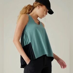 Athleta Swing Forward Pleated Tank Women’s Size XS Teal Black Sleeveless Top